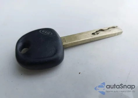 2018 Kia Rio Lx z USA, uszkodzony, nr VIN 3KPA24AB7JE053597